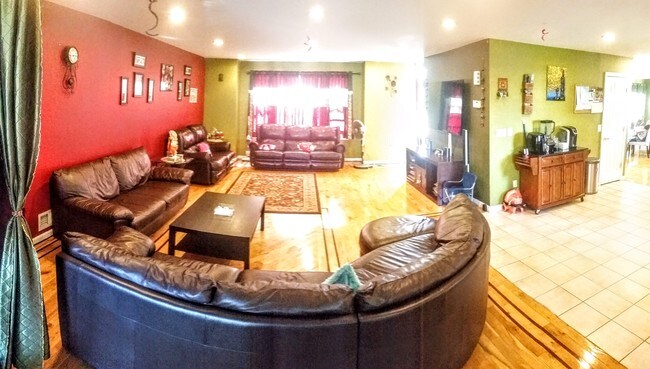 Living Room - 640 Riverside Ave