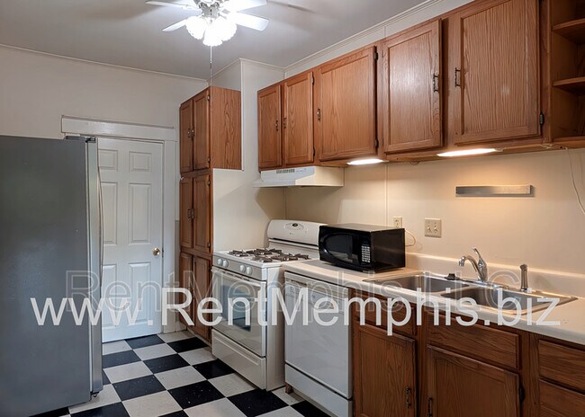 Foto del edificio - 1685 Tutwiler Ave