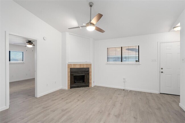 Building Photo - 1314 Zephyr Ln