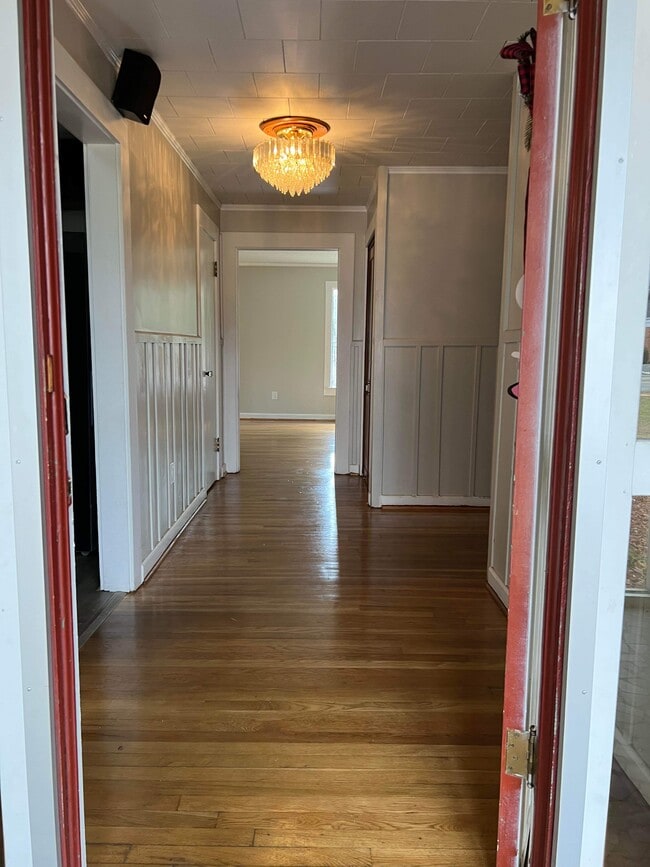 Building Photo - 310 Carbon City Rd