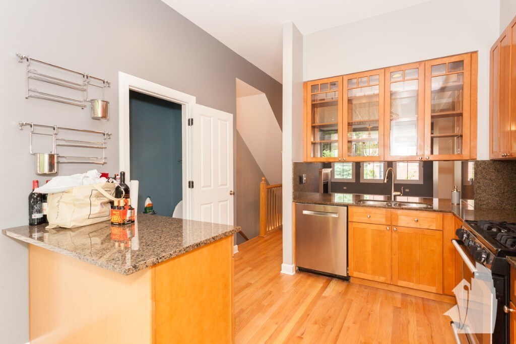 Primary Photo - GORGEOUS 3-STORY TOWN HOME ON S PRAIRIE