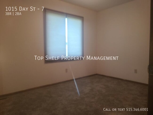 Building Photo - 3 Bedroom, 1.5 Bath now available!