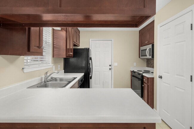 Foto del edificio - 105 Pine Cone Dr