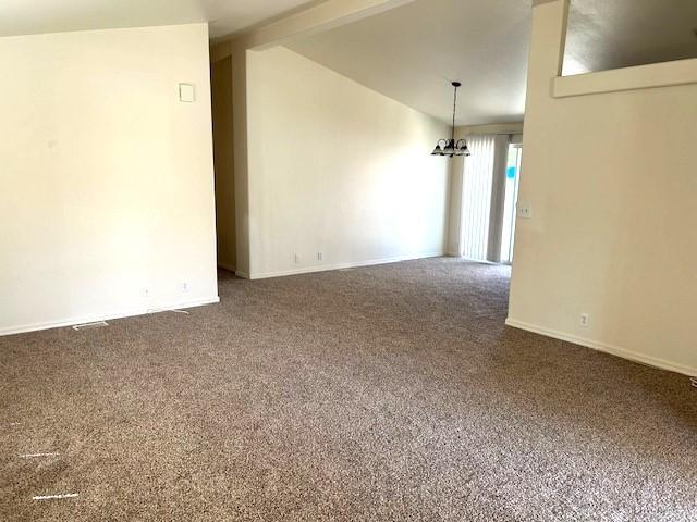 Foto del edificio - 640 E Shaver St