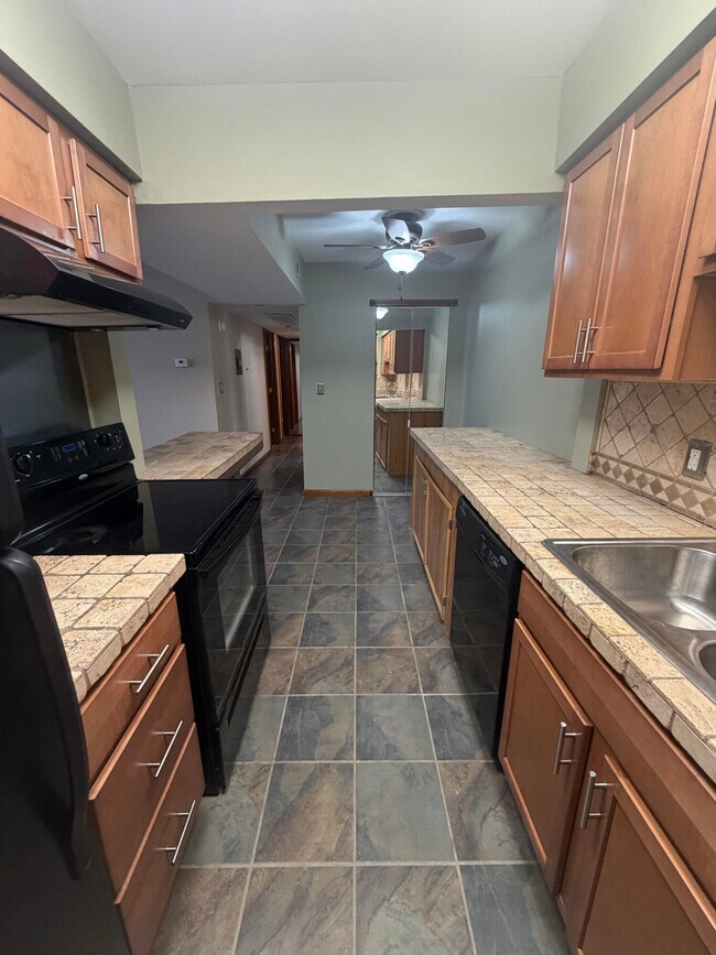 Foto del edificio - 3911 Fort St