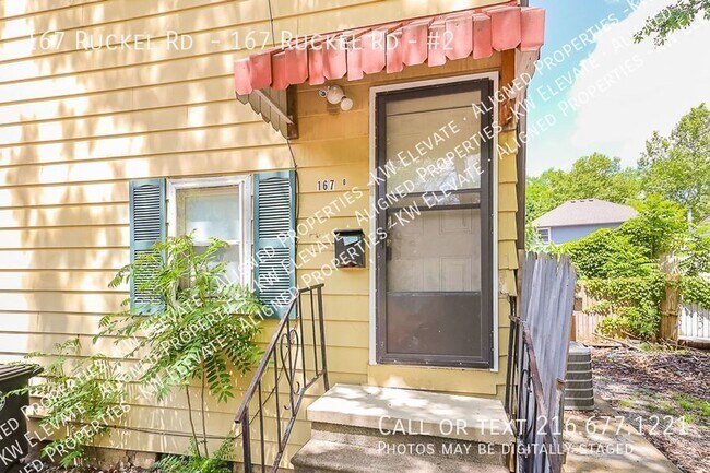Building Photo - Charming 2bed in Akron!