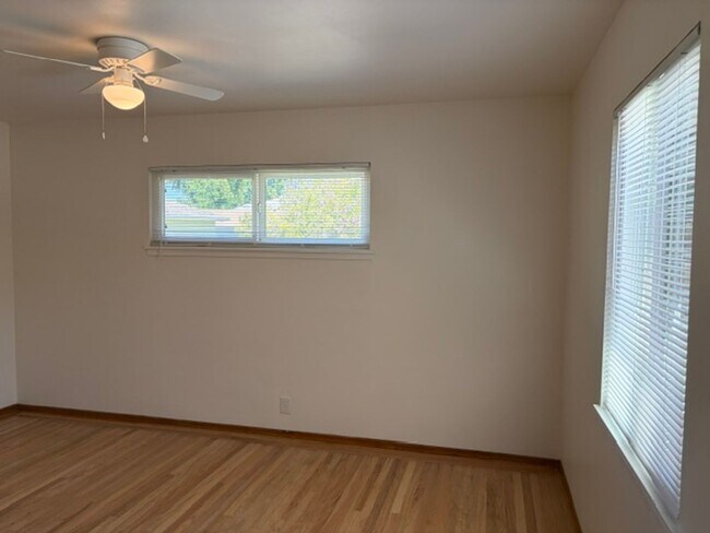 Building Photo - Updated 3BR/2BA Single Family Home in Prime Sunnyvale Location - Large Yard