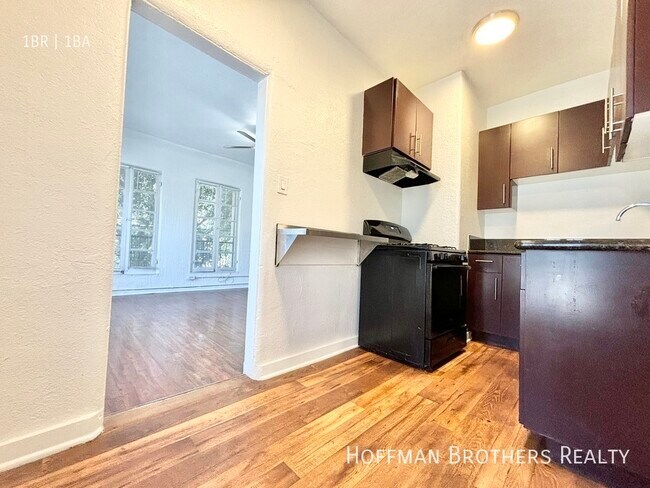 Foto del edificio - 5600 Fernwood Ave. Hollywood, CA 90028