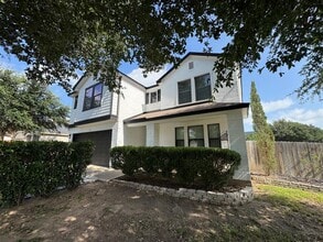Building Photo - 191 Mistletoe Ln