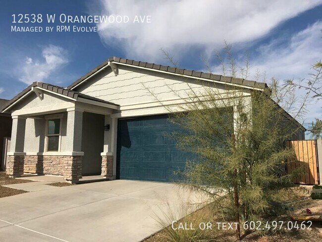 Building Photo - Beautiful Meritage home