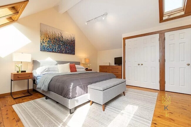 Foto del edificio - 216 Hurley St