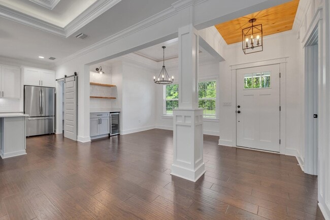 Building Photo - 362 Creekside Ct