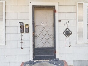 Building Photo - 324 General Mouton Ave