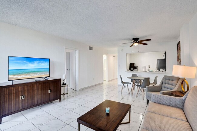 Foto del edificio - 777 NW 155th Ln