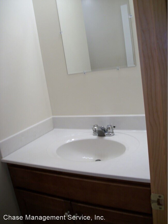 Building Photo - 3 br, 1.5 bath Apartment - 78 Carver St