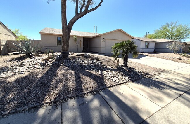 Building Photo - 2741 W Firebrook Rd