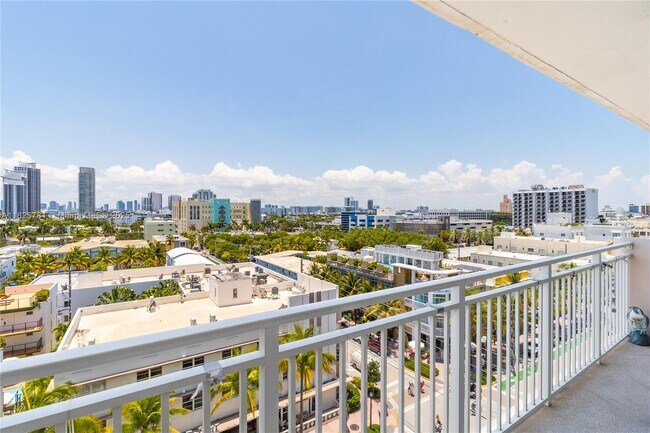 Building Photo - 345 Ocean Dr