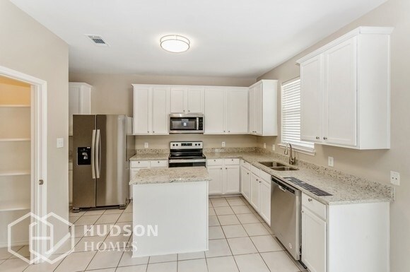 Building Photo - NOW AVAILABLE! - 1009 Terrace View Dr, For...