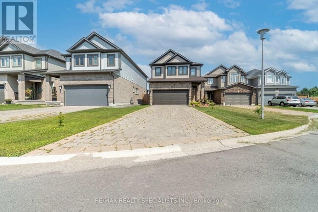 Building Photo - 4435 Lismer Ln