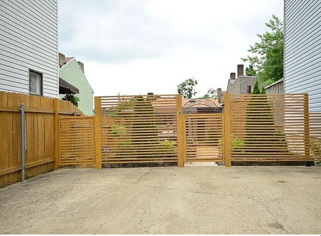 Photo - 3460 Ligonier St House