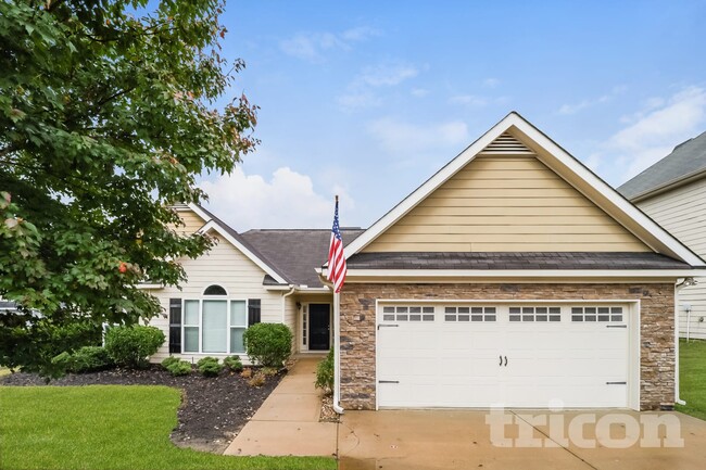 Building Photo - 104 Logan Creek Ct