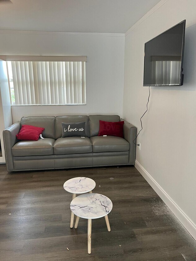 Foto del edificio - 204-2 Longfellow Blvd