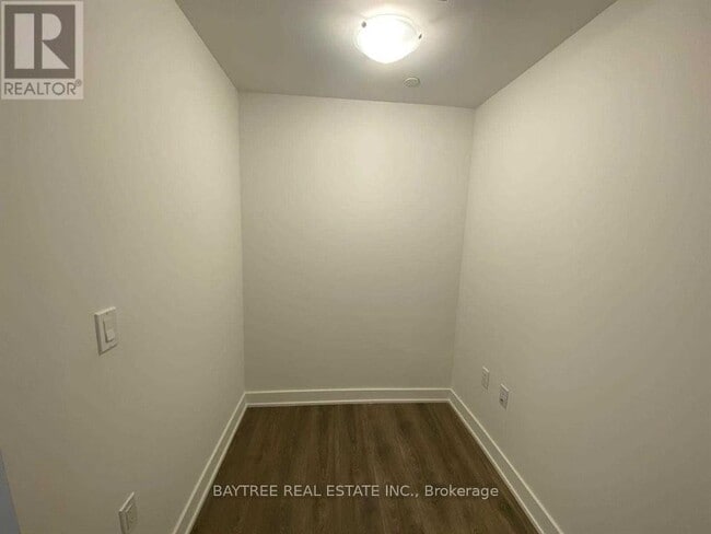 Building Photo - 195 Redpath Ave