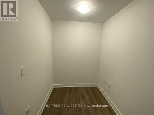 Photo du bâtiment - 195 Redpath Ave