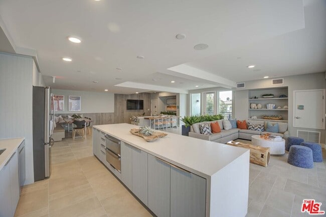 Foto del edificio - 160 S Ventura Ave