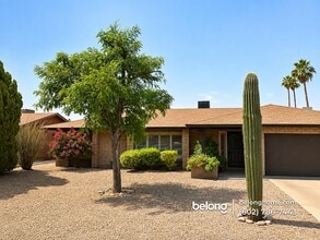 Building Photo - 1613 E Watson Dr