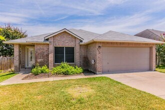 Building Photo - 2645 Andres Way