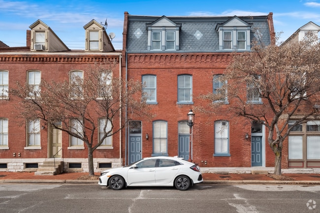 Building Photo - 1703 S 11th St