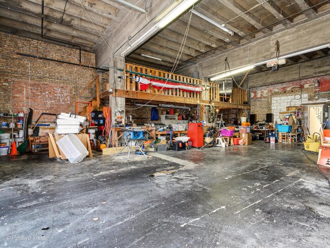 Building Photo - 2126 1st St