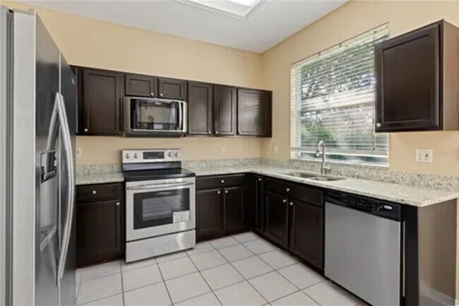 Foto del edificio - 14535 Lake Underhill Rd