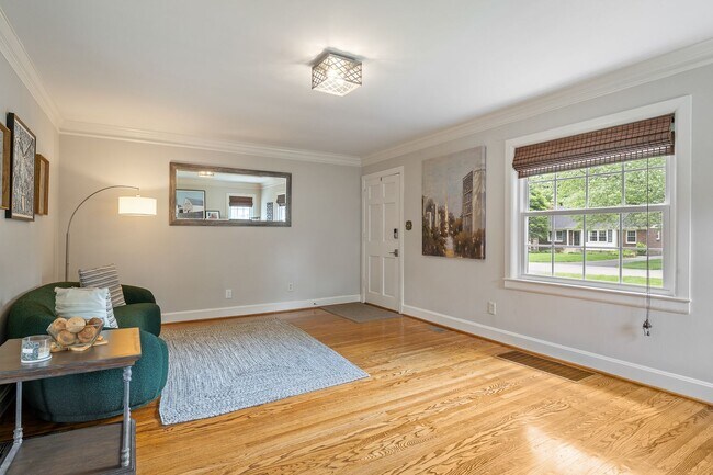 Foto del edificio - Charming St. Matthews Ranch