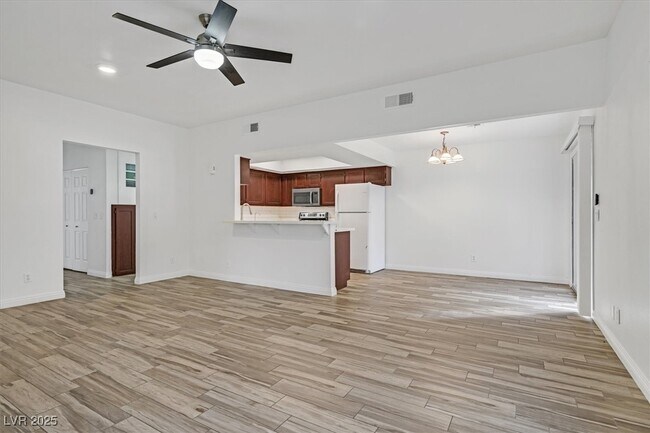 Foto del edificio - 1818 Plum Ct