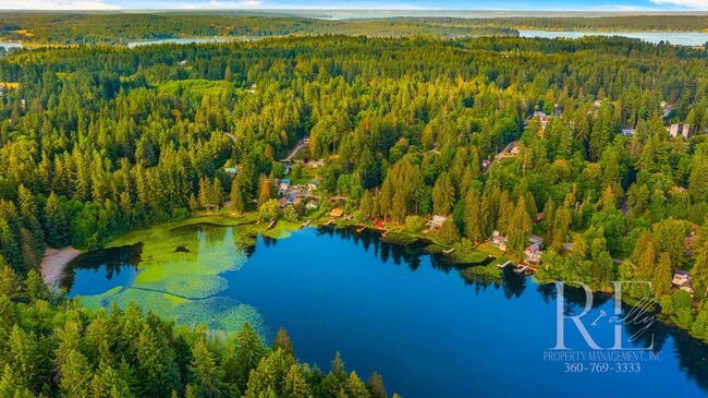 Photo - Stunning Lake Front House