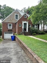Building Photo - 1612 N Buchanan St