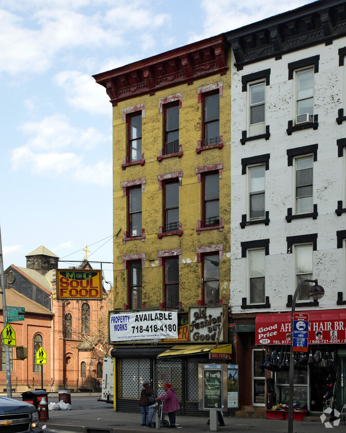 Building Photo - 383 W 125th St