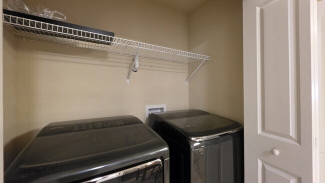 Foto del edificio - 4639 SW 48th Dr