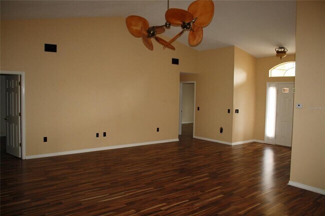 Building Photo - 1143 Wolford Dr