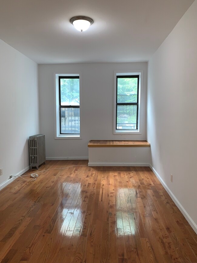 Building Photo - 112 W 138th St