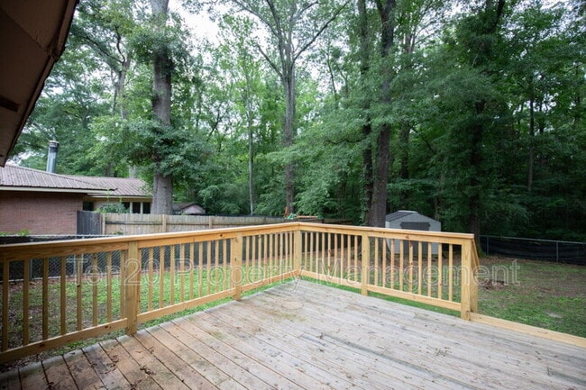 Foto del edificio - 4034 Savannah Dr