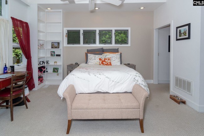 Foto del edificio - 2715 Lee St