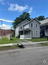 Building Photo - 412 W 1st St