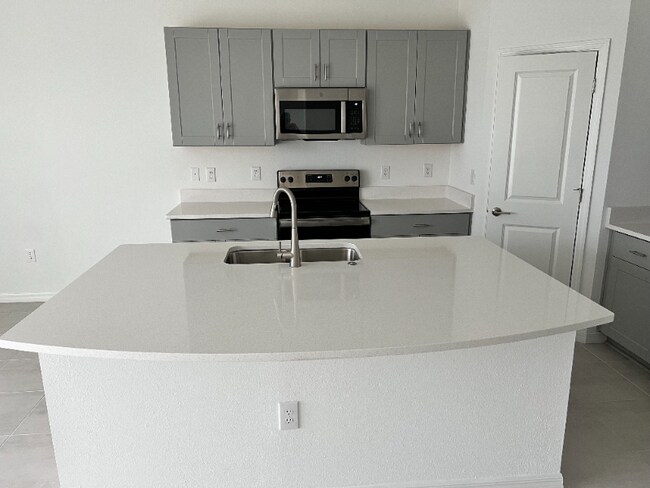 Foto del edificio - 8640 Lunar Skye St