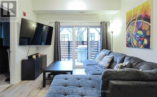 Photo du bâtiment - 110 Fergus Ave