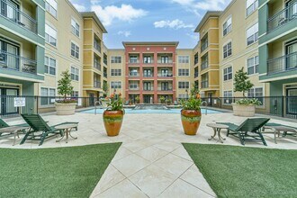 Building Photo - 1711 Old Spanish Trl