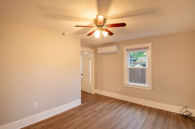 Foto del edificio - Newly-Remodeled 2 Bed, 1 Bath House