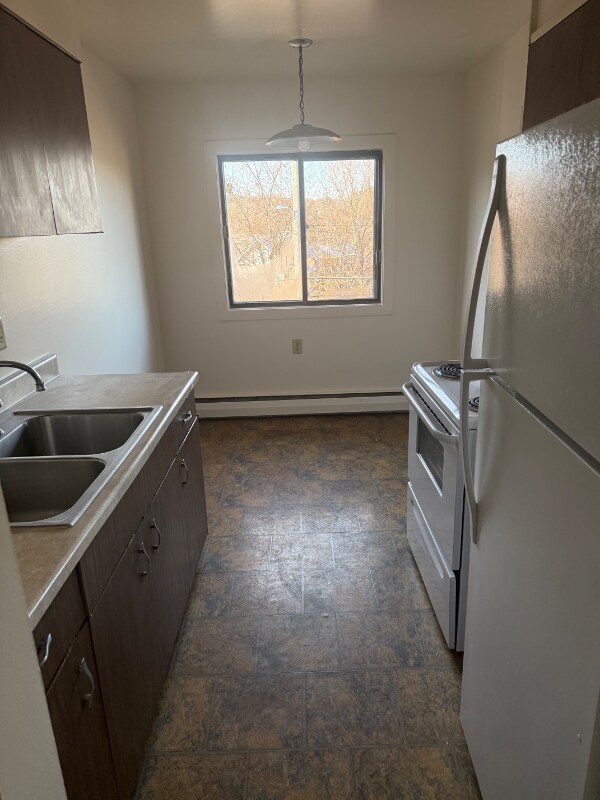 Foto principal - 729 Oakdale Ave